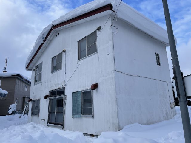 【新着物件のお知らせ】公園町11番　戸建て　300万円が売出しになりました。