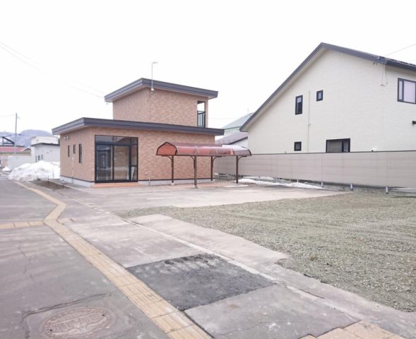 【商談開始のお知らせ】留辺蘂町旭西176番　戸建て　1,029万円にお申込みがありました。
