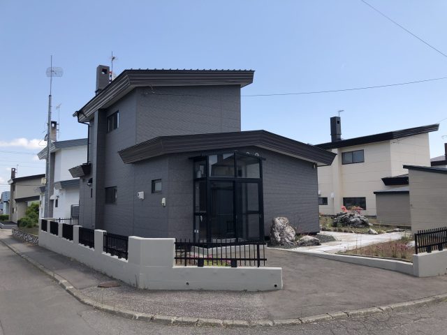 【Facebook新着情報】美山町南8丁目45番　戸建て　750万円