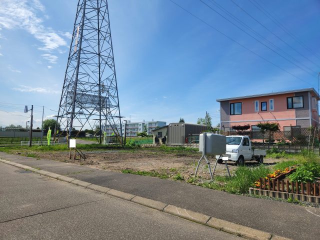 【商談開始のお知らせ】末広町172番　土地　700万円にお申込みがありました。