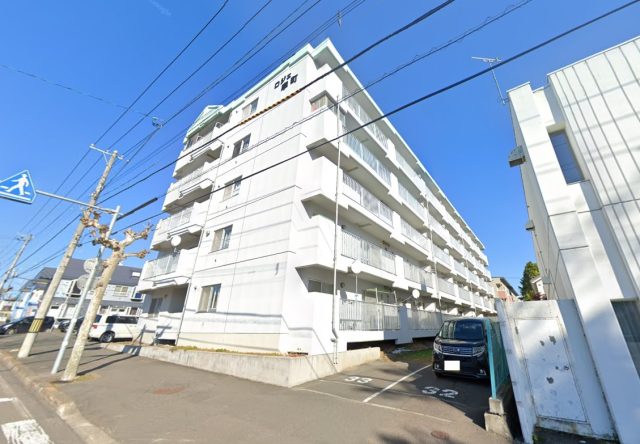 【商談開始のお知らせ】ロジェ幸町　301号室　900万円にお申込みがありました。