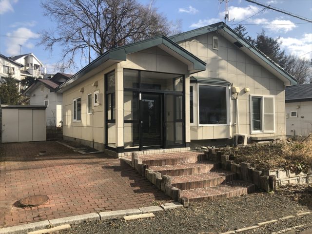 【商談開始のお知らせ】三楽町224番　戸建て　980万円にお申込みがありました。