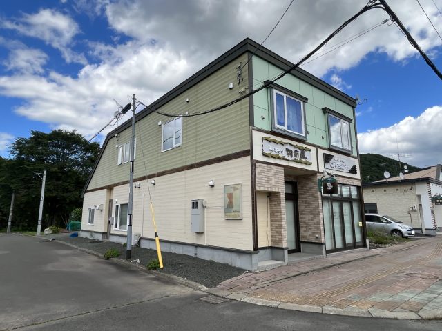 【新着物件のお知らせ】留辺蘂町仲町87番　住居付店舗　850万円が売出しになりました。