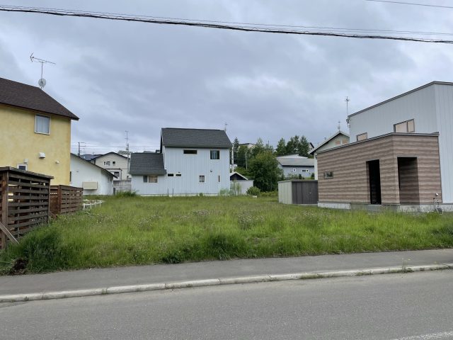 【商談開始のお知らせ】東陵町190番　土地　470万円にお申込みがありました。
