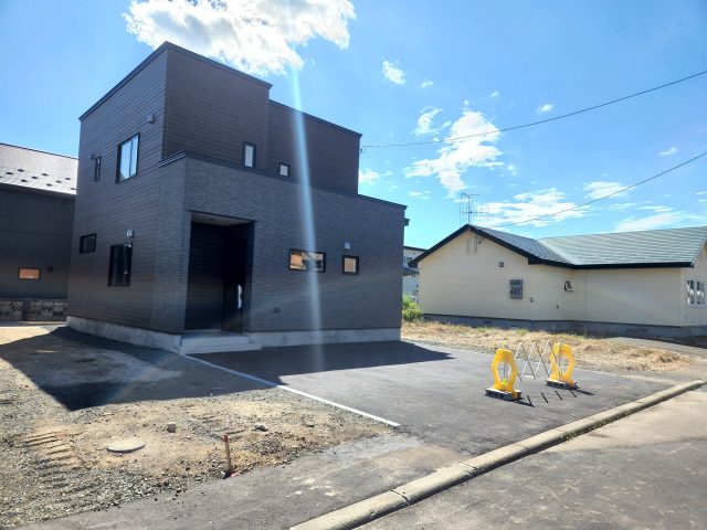 【価格変更のお知らせ】高栄東町4丁目164番　戸建て　2号棟　”3,240万⇒2,980万”に値下げになりました。