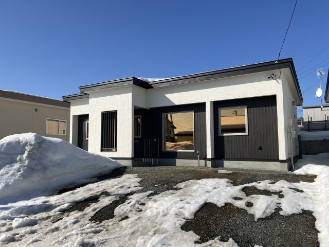 【Facebook新着情報】中央三輪2丁目331番　戸建て　2,768万円