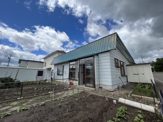 【商談開始のお知らせ】三楽町126番　戸建て　450万円にお申込みがありました。