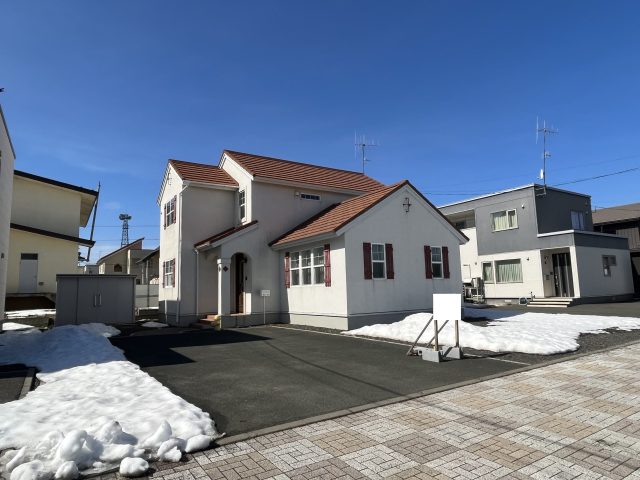 【価格変更のお知らせ】中央三輪9丁目16番　戸建て　”2,650万⇒2,450万”に値下げになりました。