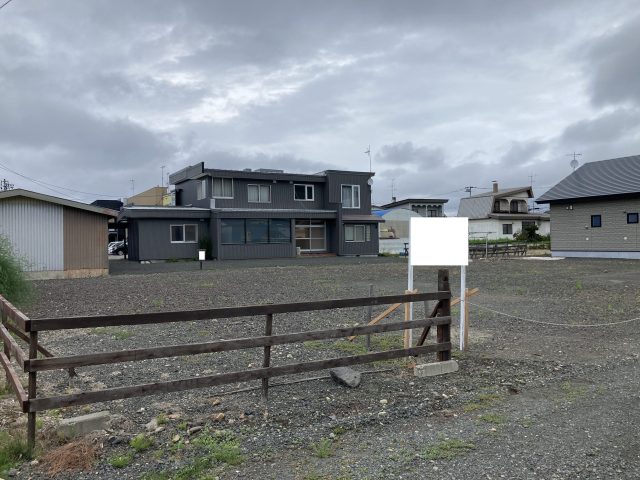 【新着物件のお知らせ】北央町115番　土地　400万円が売出しになりました。
