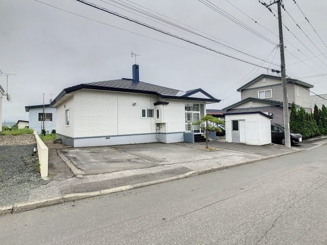 【新着物件のお知らせ】美山町南2丁目8番　戸建て　1,350万円が売出しになりました。