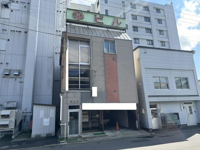 【商談開始のお知らせ】山下町1丁目1番　住宅付店舗　650万円にお申込みがありました。