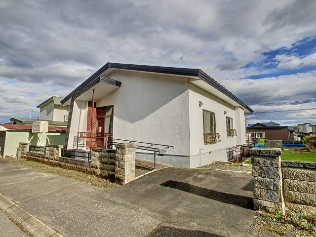 【商談開始のお知らせ】春光町2丁目151番　戸建て　650万円にお申込みがありました。