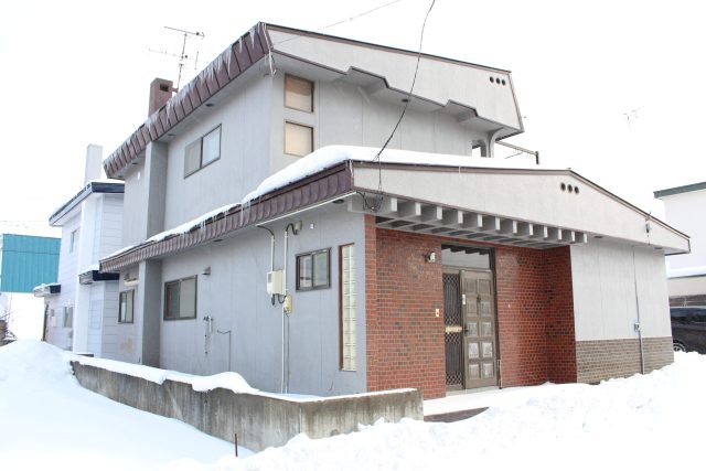 【売出開始のお知らせ】美幌町字仲町2丁目48番　戸建て　300万円が再度売出しになりました。