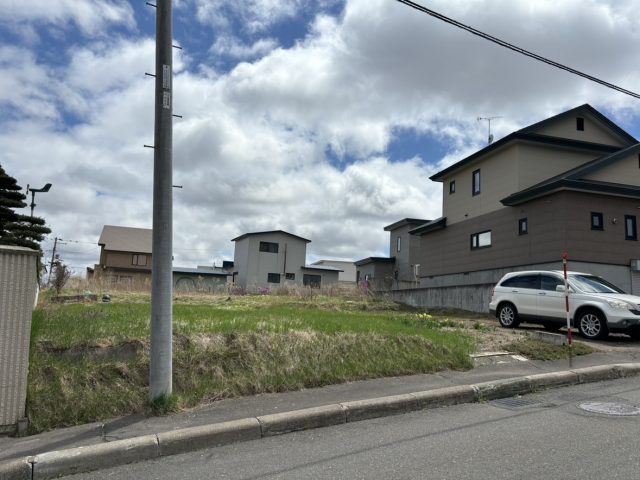 【新着物件のお知らせ】東陵町170番　土地　550万円が売出しになりました。