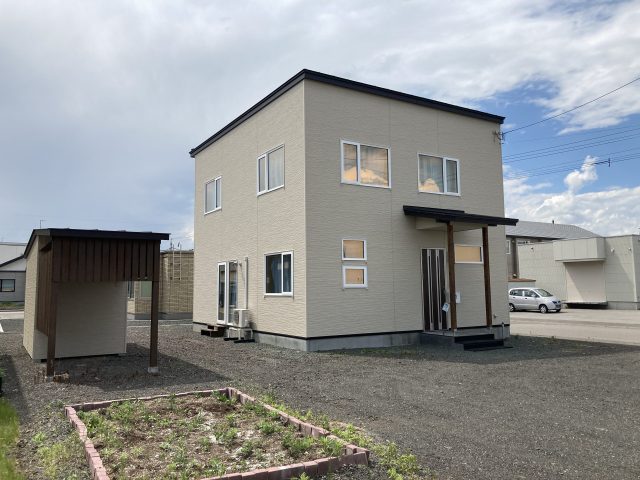 【商談開始のお知らせ】とん田西町303番 戸建て　3100万円　にお申し込みがありました