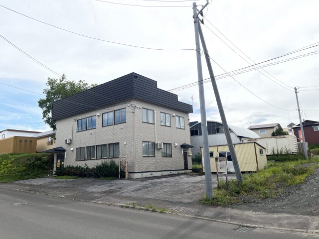 【商談開始のお知らせ】美山町西2丁目58番 事務所　1,100万円　にお申し込みがありました