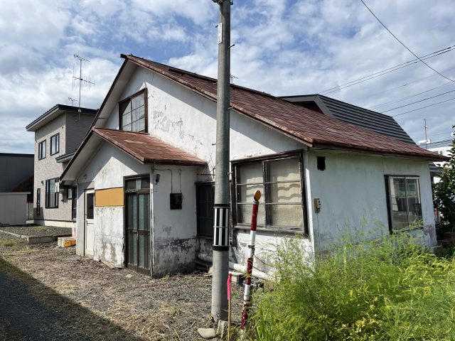 【商談開始のお知らせ】とん田西町215番 土地　80万円　にお申し込みがありました