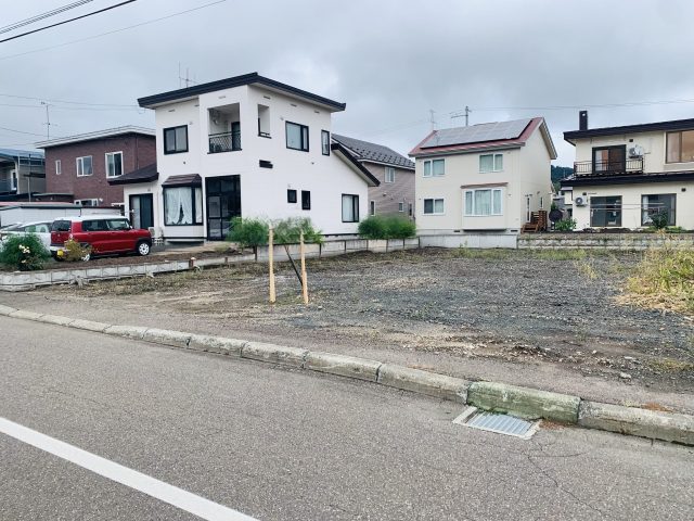 【新着物件のお知らせ】桂町3丁目160番 土地　690万円が売出しになりました。