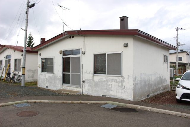 【商談開始のお知らせ】西富町2丁目161番 戸建て　900万円　にお申込みがありました