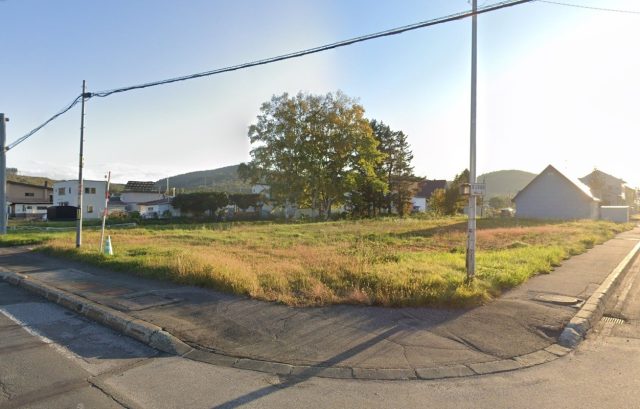 【新着物件のお知らせ】留辺蘂町旭公園91番 土地　1200万円が売出しになりました