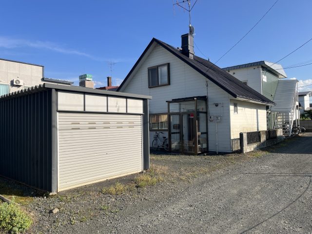 【新着物件のお知らせ】公園町129番 戸建て　450万円　が売出しになりました