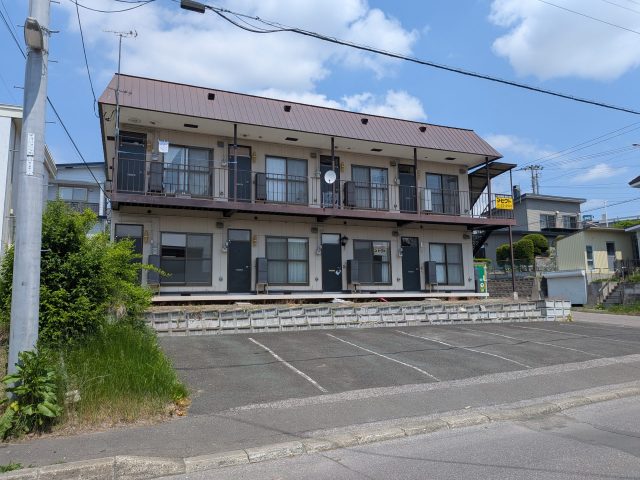 【新着物件のお知らせ】 美山町南２丁目９番　共同住宅　900万　が売出しになりました