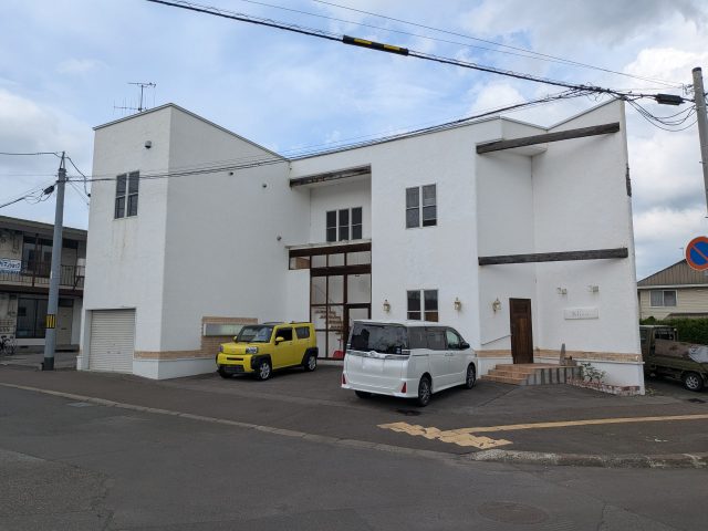 【新着物件のお知らせ】   北斗町3丁目202番 店舗付戸建て　3500万　が売出しになりました