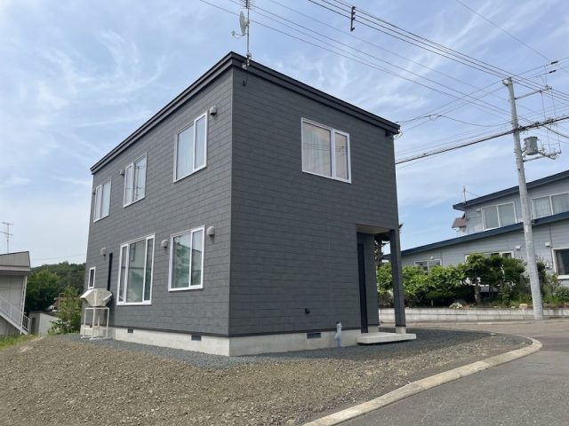 【新着物件のお知らせ】 高栄東町４丁目１６１番　戸建て　2480万 　が売出しになりました