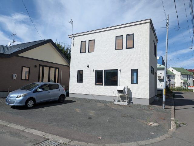 【新着物件のお知らせ】 山下町4丁目1番　戸建て　2400万　が売出しになりました